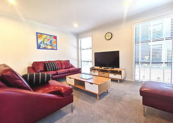 Nelson City Town House 10 Minute Walk To Town