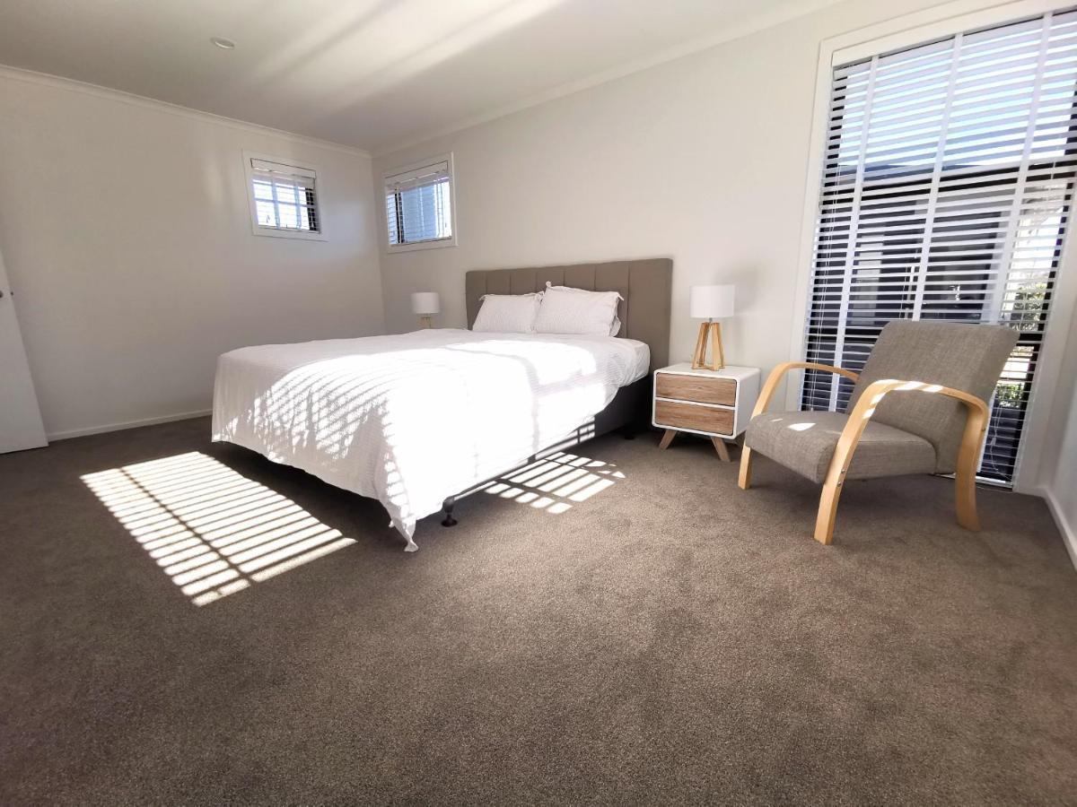 Apartment Town House 10 Minute Walk To Town *